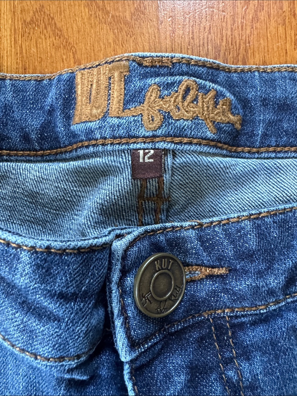Kut from the Kloth Medium Blue Cropped Wide Roll-Hem Jeans - Picture 2 of 6